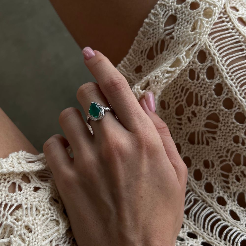 Кольцо Crystal Drop с зелёным агатом