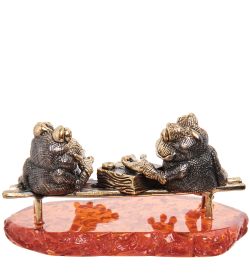 Народные промыслы AM-1095 Фигурка «Лягушки-игра в шашки» (латунь, янтарь)