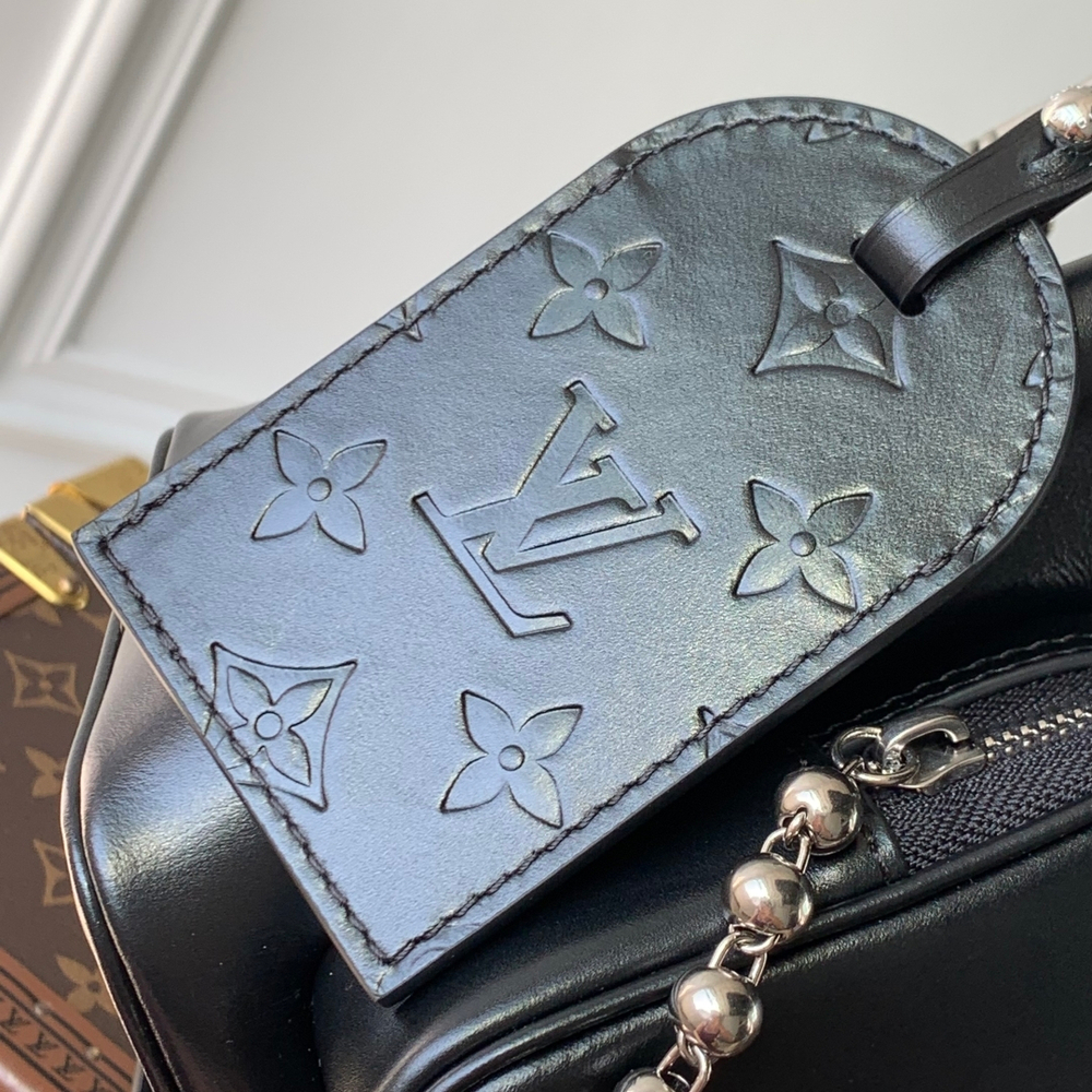 Louis Vuitton Noe Cargo Bag