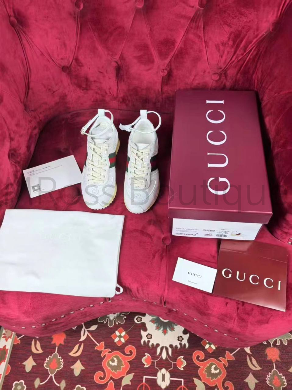 Женские кроссовки Gucci Re-Motion белого цвета