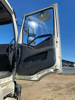 FAW J6 6x6 Седельный тягач CA3250P66K24L1TE5 (Дизельный, 11.1 л, 420 л.с. МТ)