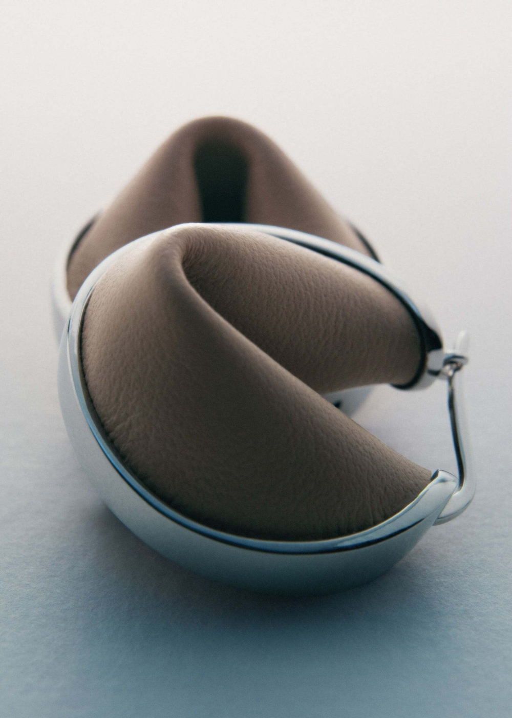 Polène Серьги Ormé Hoop Earrings, серо-коричневый