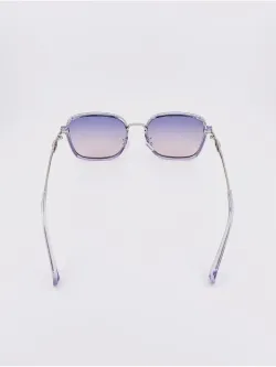 Очки солнцезащитные