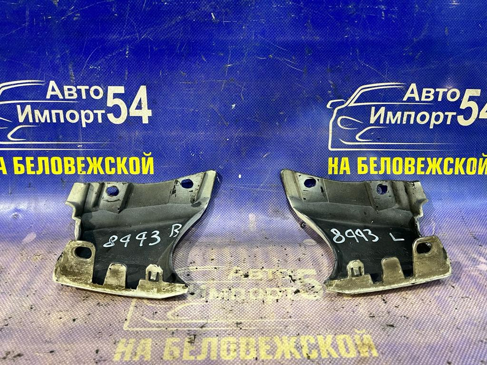 Решетка радиатора SUBARU IMPREZA 2000-2002