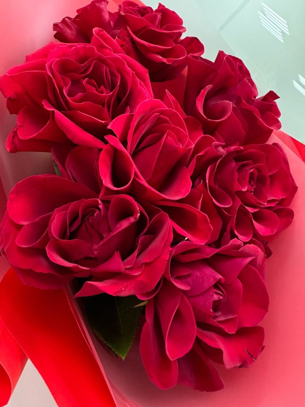 Букет из бордовых роз