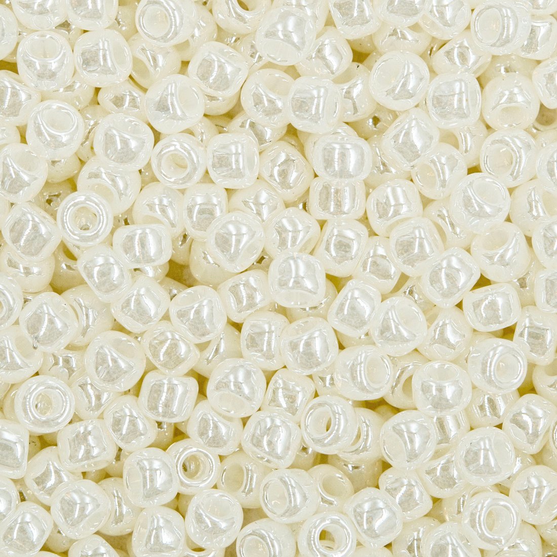 Японский бисер TOHO Round 8/0 (№663), жемчужный глянцевый