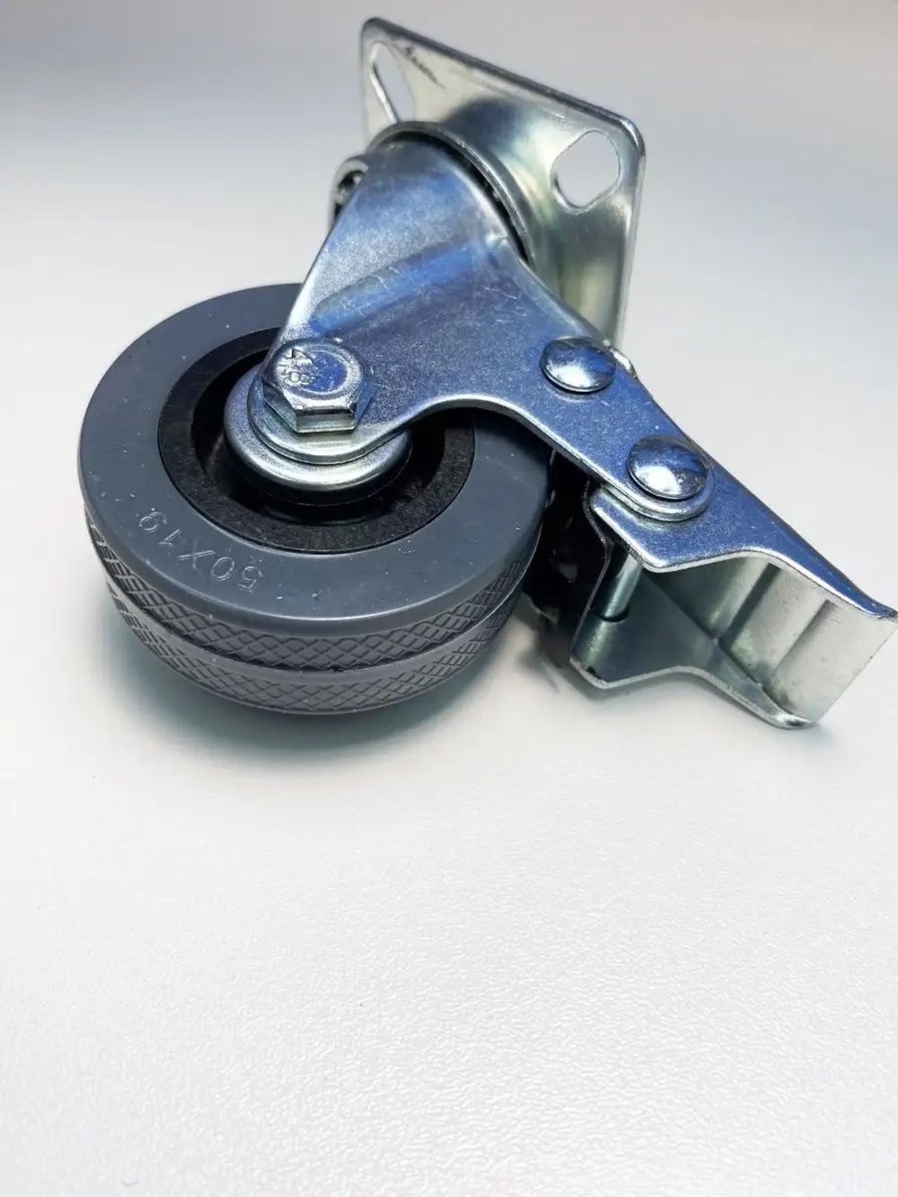 Колесо мебельное поворотное D=50мм H=70мм со стопором, 2 шт