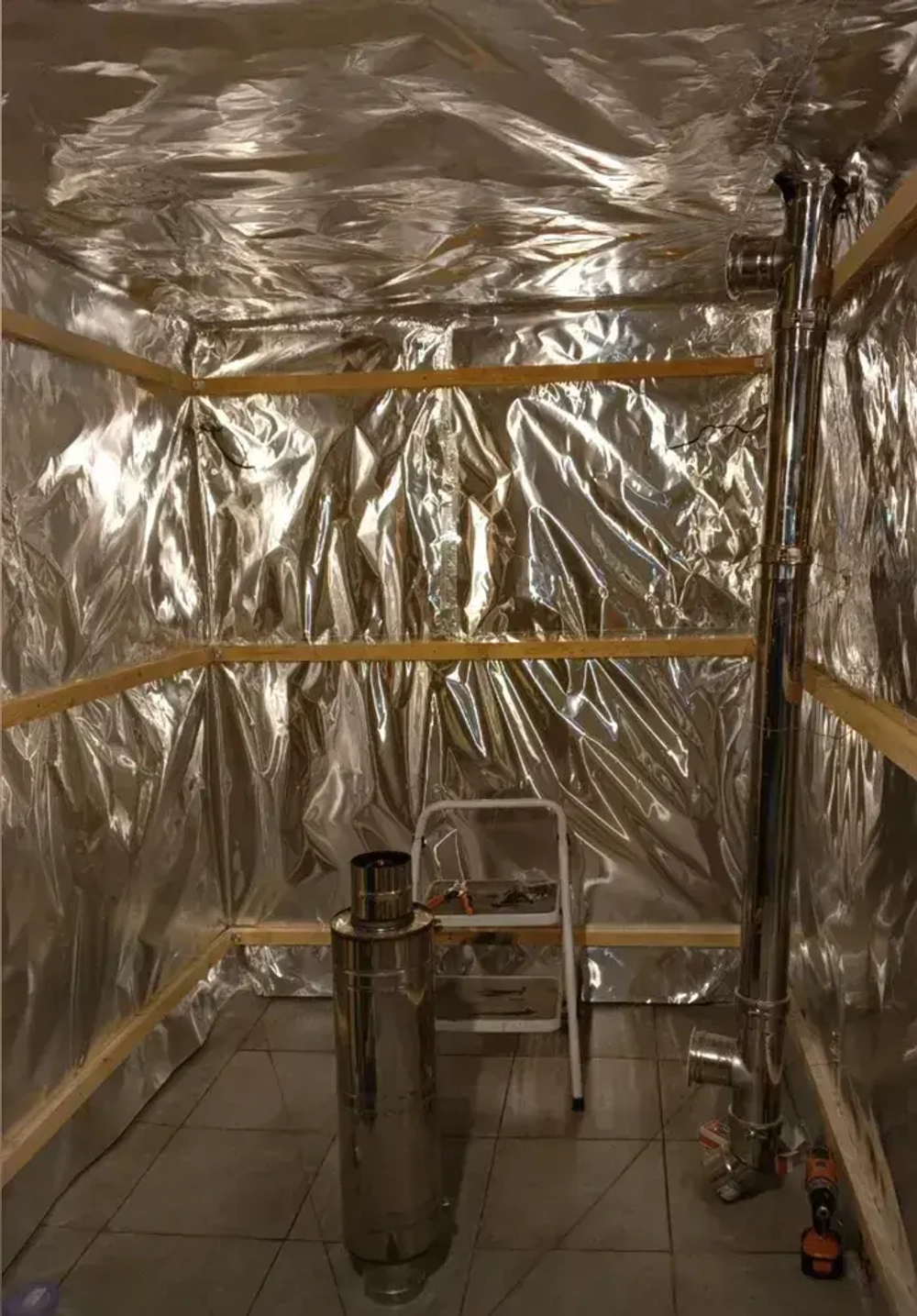 Фольга для бани и сауны строительная Sofit, 30 м2, 100мкм Алюминиевая пароизоляция, Теплоизоляция для пола