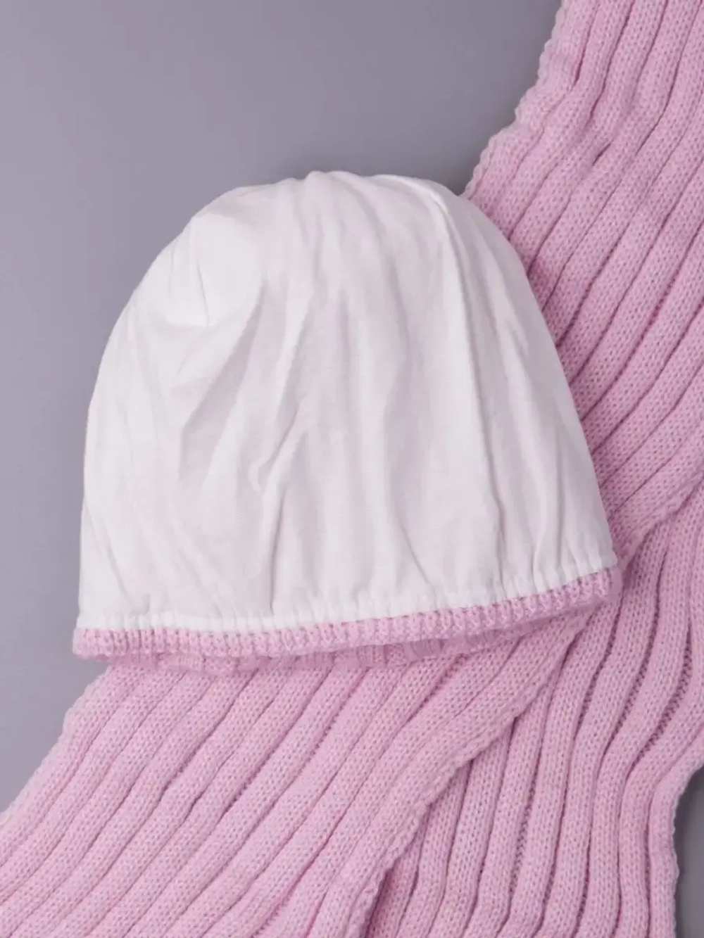 Шапка для девочки осенняя и шарф