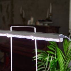 ULI-P10-18W-SPFR IP40 WHITE Светильник для растений светодиодный линейный. 560мм. выкл. на корпусе. Спектр для фотосинтеза. TM Uniel