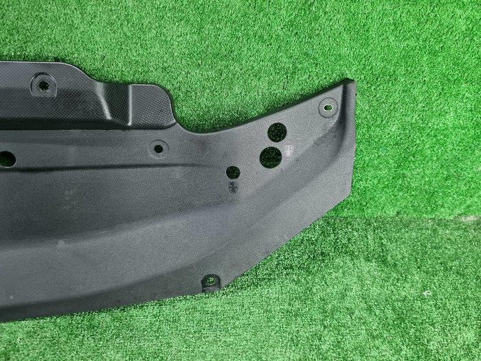 Кожух замка капота Toyota Land Cruiser Prado 150 (2017-н.в.)