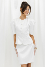 Блуза из атласа на пуговицах молочная