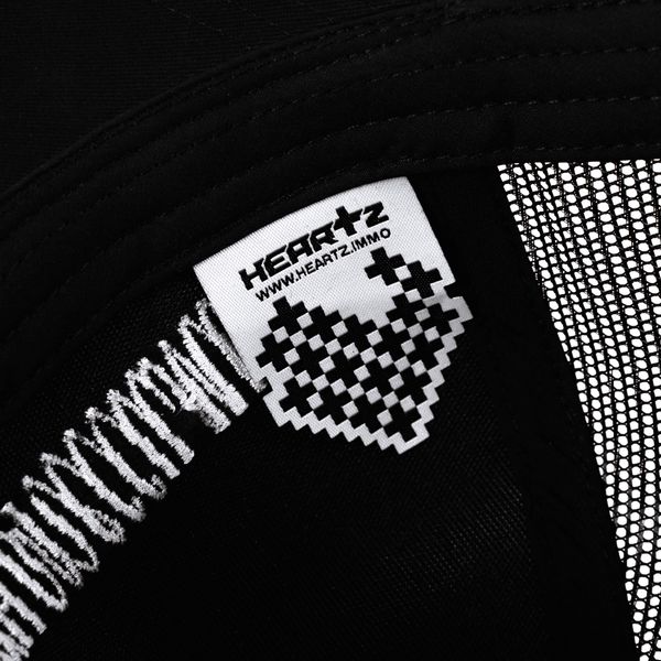 Кепка Технопессимизм Trucker черная - фото 4