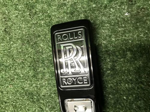 Указатель поворота Rolls-Royce Cullinan (18-нв)
