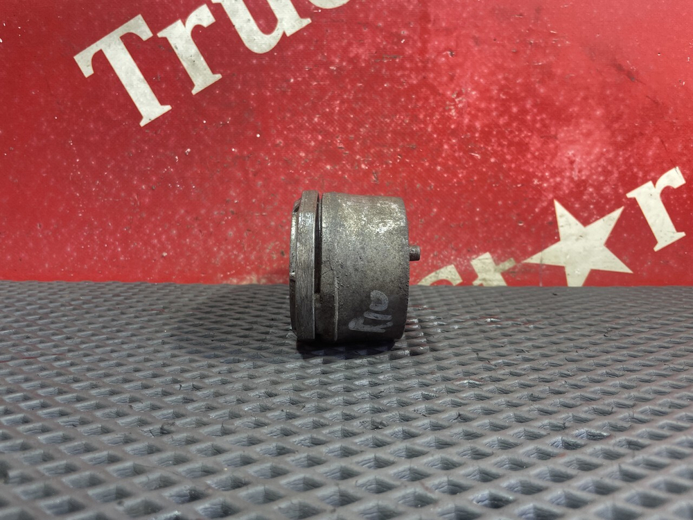 Ролик-натяжитель ручейкового ремня