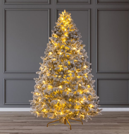 Заснеженная елка с Гирляндой встроенной «Королева леса» (Литая хвоя) 270 см / 2,7 м