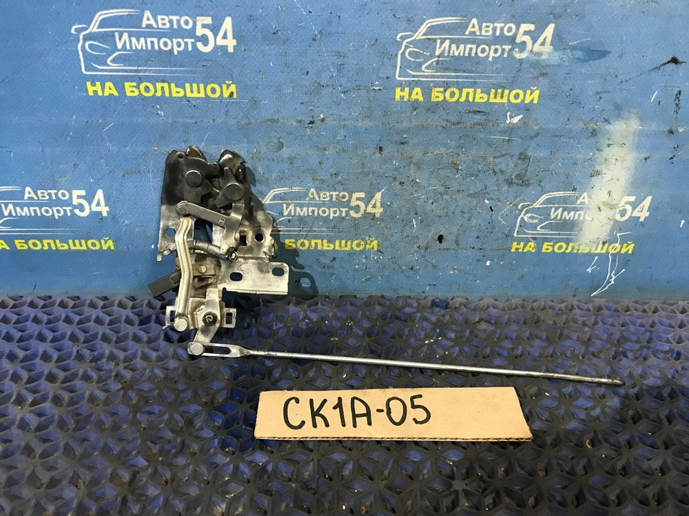 Замок багажника MITSUBISHI LANCER 1998