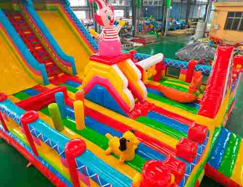 Коммерческий надувной батут "Максипарк развлечений" 15*8*7,5 м