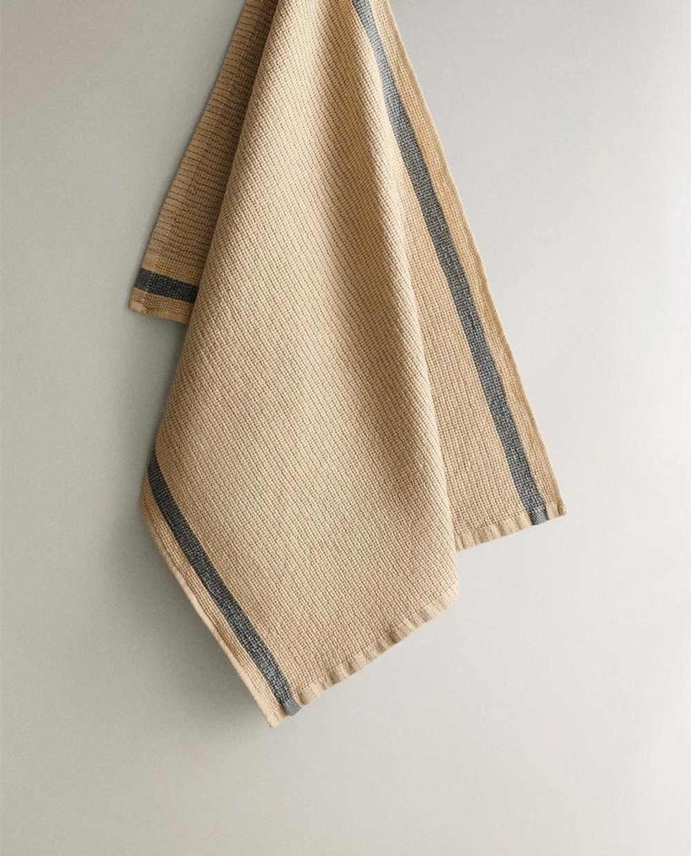 ZARA HOME КУХОННОЕ ПОЛОТЕНЦЕ ВАФЕЛЬНОЕ С ПОЛОСОЙ, ЖЕЛТЫЙ