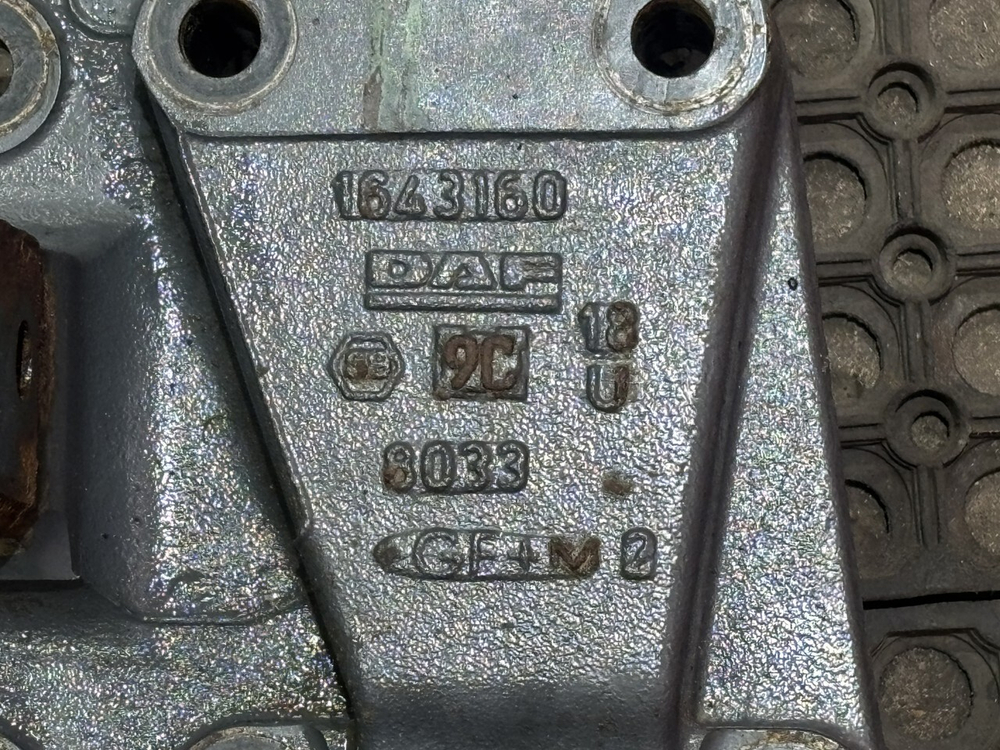 Кронштейн передней рессоры левый 2018 г.