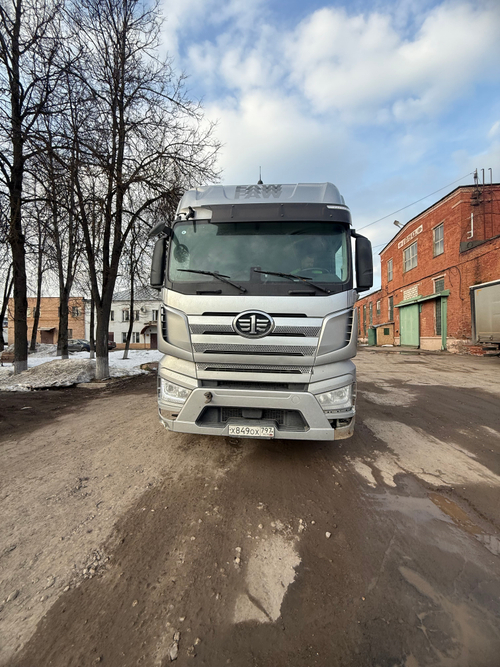 FAW J7 4x2 Седельный тягач CA4180P77K25E5 (Дизельный, 12,5 л, 553 л.с., АТ)