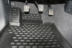 Коврики Standard, 3D в салон MITSUBISHI L200, 2015- , Бюджетная комплектация, 4 шт. (полиуретан, чёрные) Element.CARMIT00003