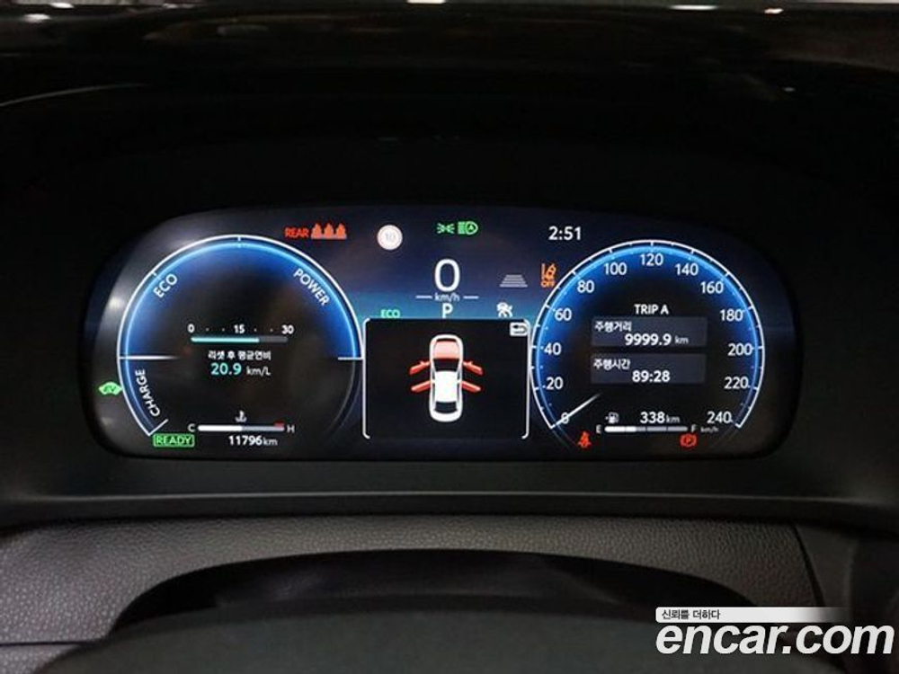 Toyota Crown Crossover 2.5 4WD Hybrid (03.2024)