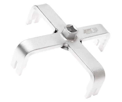 JTC-4112 - Съемник крышек бака топливного (VW,AUDI) JTC - 
	Специально предназначен для снятия и установки крышки топливного насоса на автомобилях с дизельными или бензиновыми двигателями.
	Применение: Фольксваген (Volkswagen), Ауди (Audi)
	Габаритные размеры: 160/155/70 мм. (Д/Ш/В)
	Вес: 843 гр.