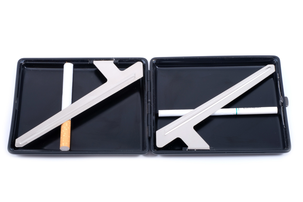 Портсигар Stoll на 26 сигарет, натуральная кожа, Черный олень