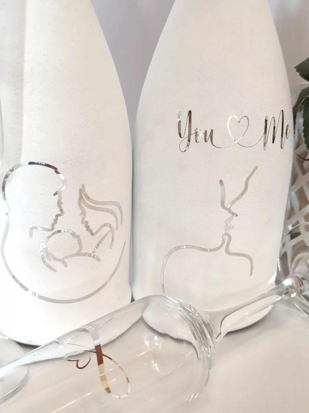 Наклейки свадебные зеркальное серебро на бокалы и бутылки.