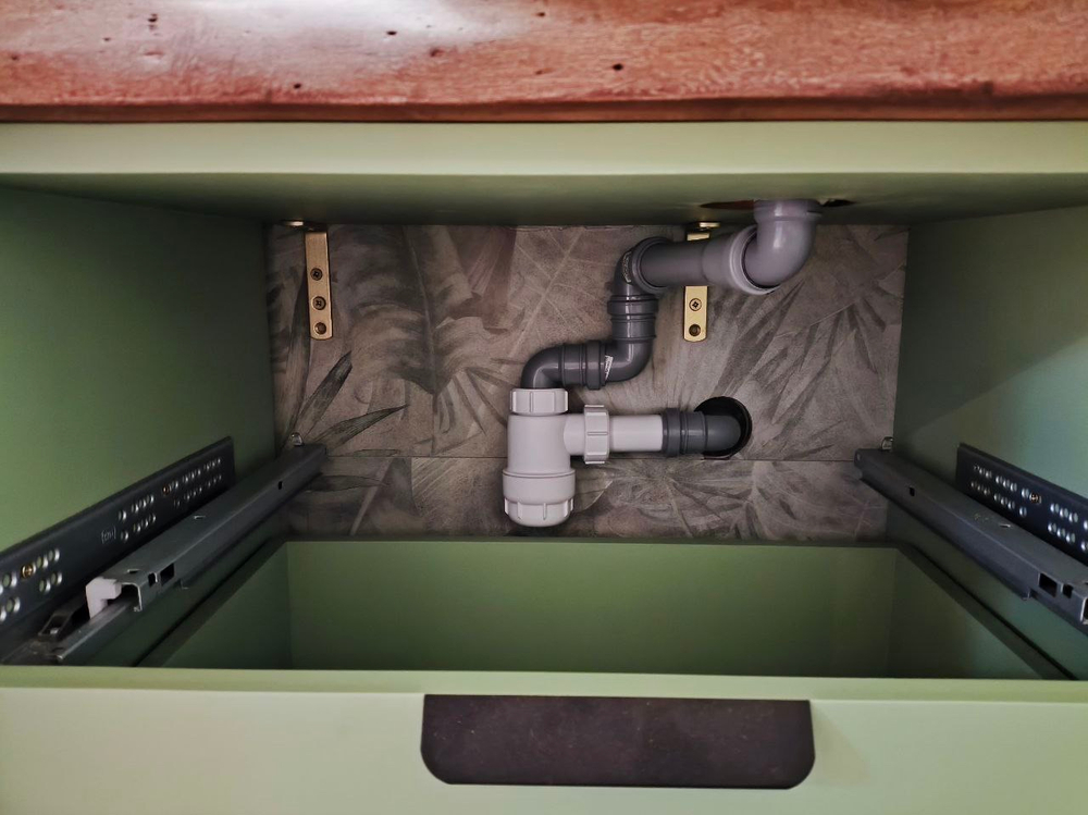 Тумба с раковиной подвесная