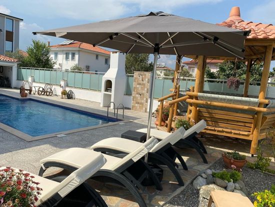 Шезлонг пластиковый с матрасом GS 1009 (Fiji) антрацит/слоновая кость Турция