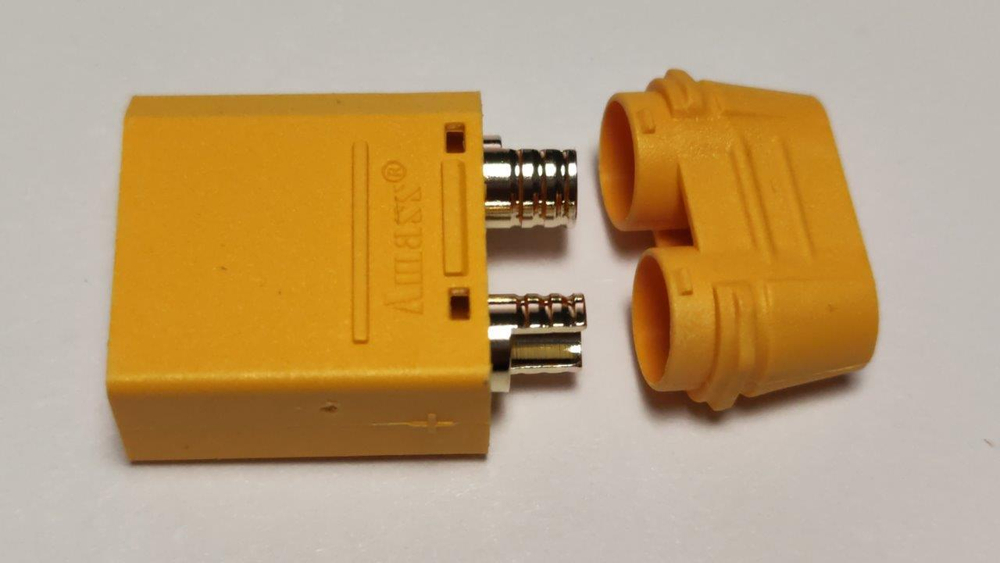 Разъём Amass XT90H-M