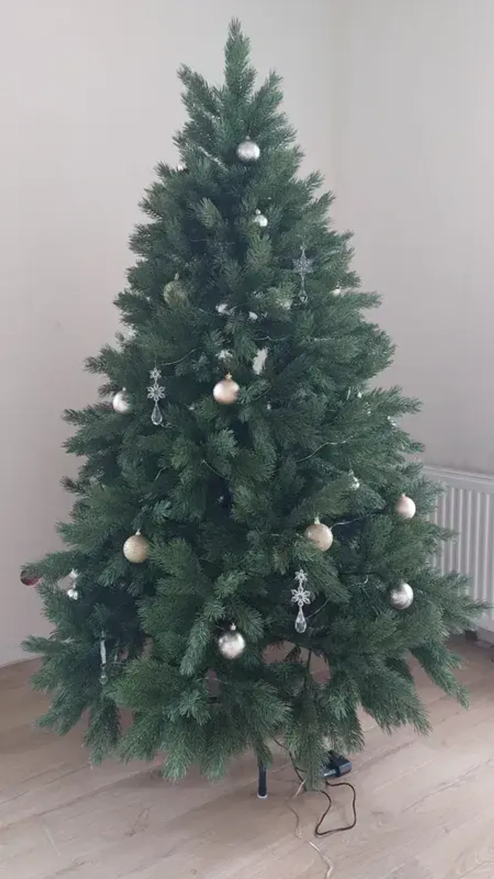 Ель искусственная «Шервуд» (Литая хвоя) 180 см / 1,8 м