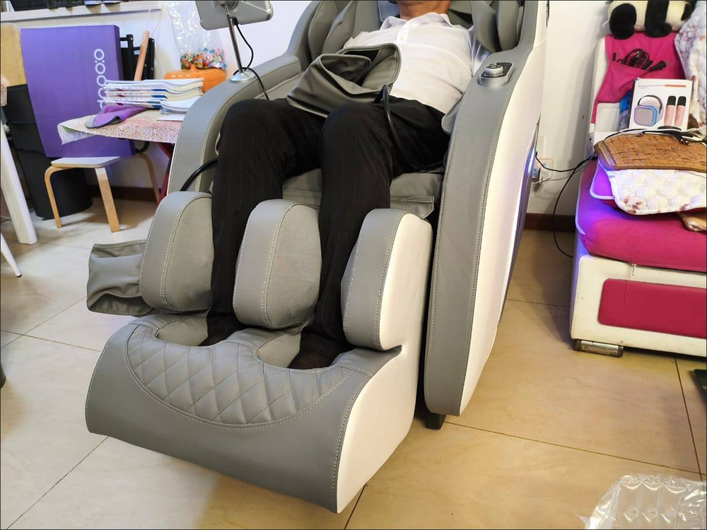 Массажное кресло AUX