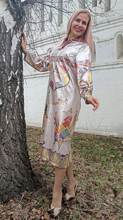 Платье миди "Яркое пробуждение", коллекция «Сны белого камня», по мотивам белокаменной резьбы домонгольских соборов Владимирской земли