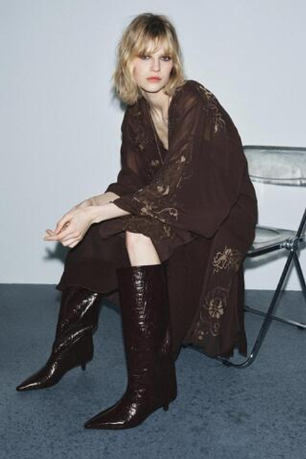 ZARA САПОГИ НА СРЕДНЕМ КАБЛУКЕ, БОРДОВО-КРАСНЫЙ