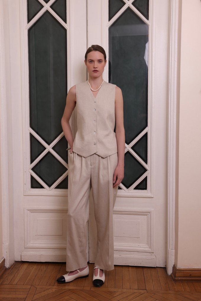 Жилет, бежевый