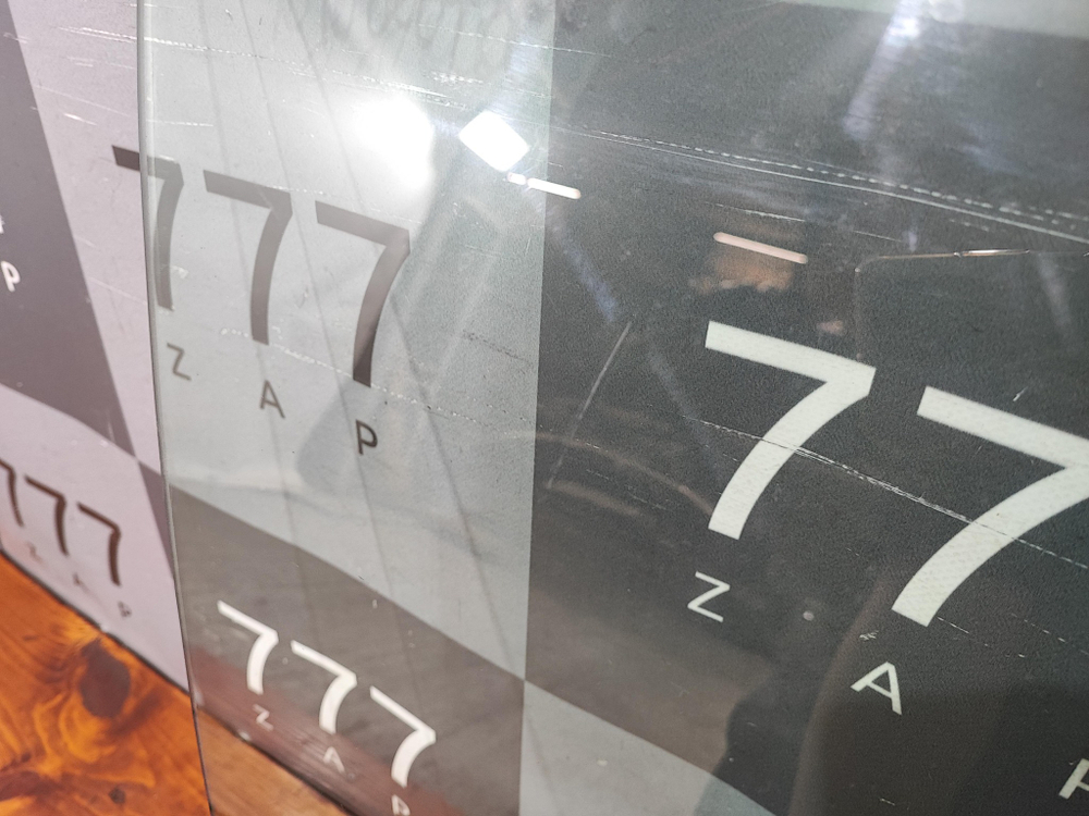 Стекло двери передней правой Toyota Camry (XV30) 01-06 Б/У Оригинал 68101AA030