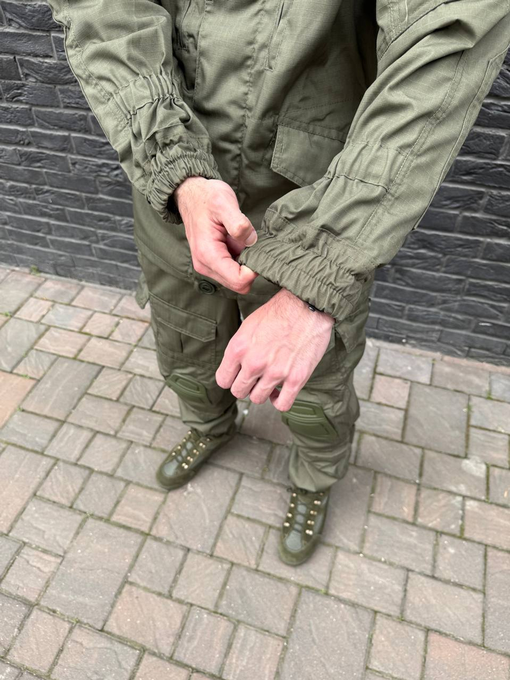 Тактический костюм горка с наколенниками и налокотниками олива