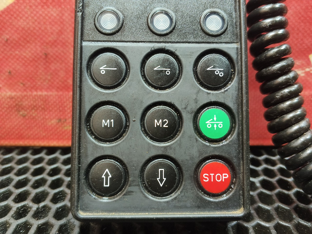 Пульт управления пневмоподвеской 2022г.