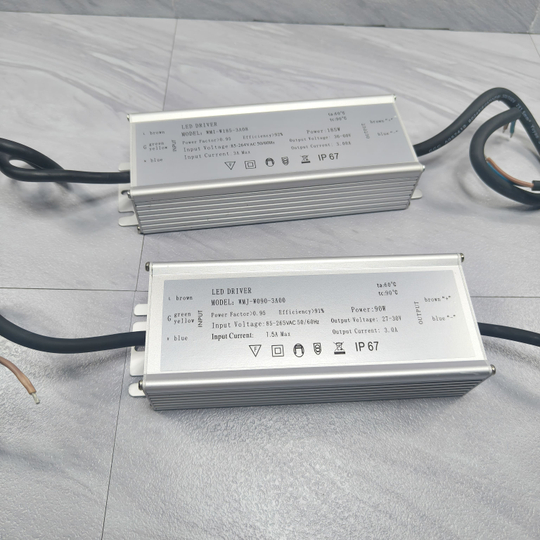 Влагозащищенные LED драйверы (блоки питания) 90 Вт и 185 Вт IP67