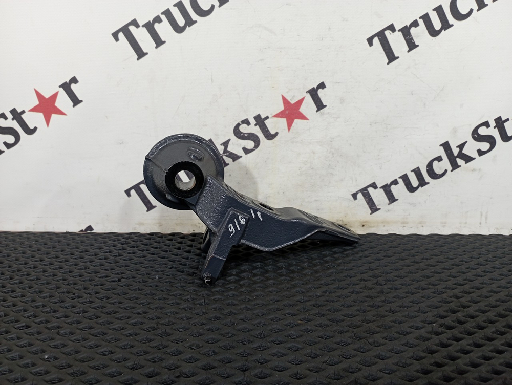 Кронштейн торсиона кабины правый 2020г