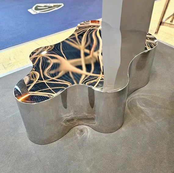 Стол кофейный Sceptre, 116х76 см, полированный металл