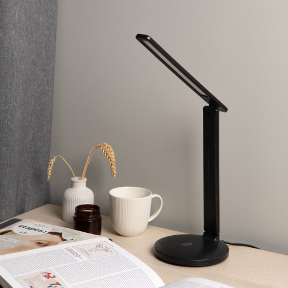 Настольный светильник ЭРА NLED-526-10W-BK светодиодный черный | Светодиодные настольные лампы