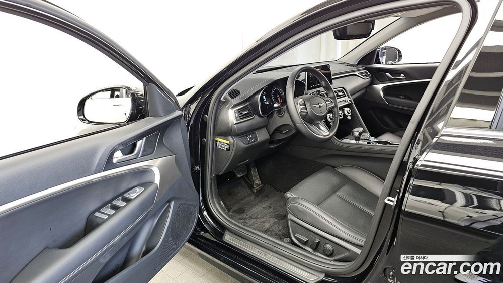 Genesis G70 2.0T (10.2019)