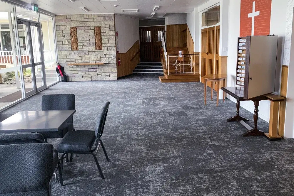 Ковровая плитка Associated Weavers Macro Tile 94