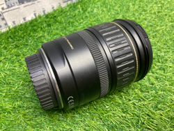 Canon EF 28-135mm 3.5-5.6 IS USM