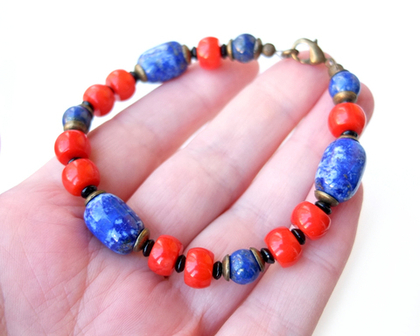 браслет из лазурита и коралла (б-1079)