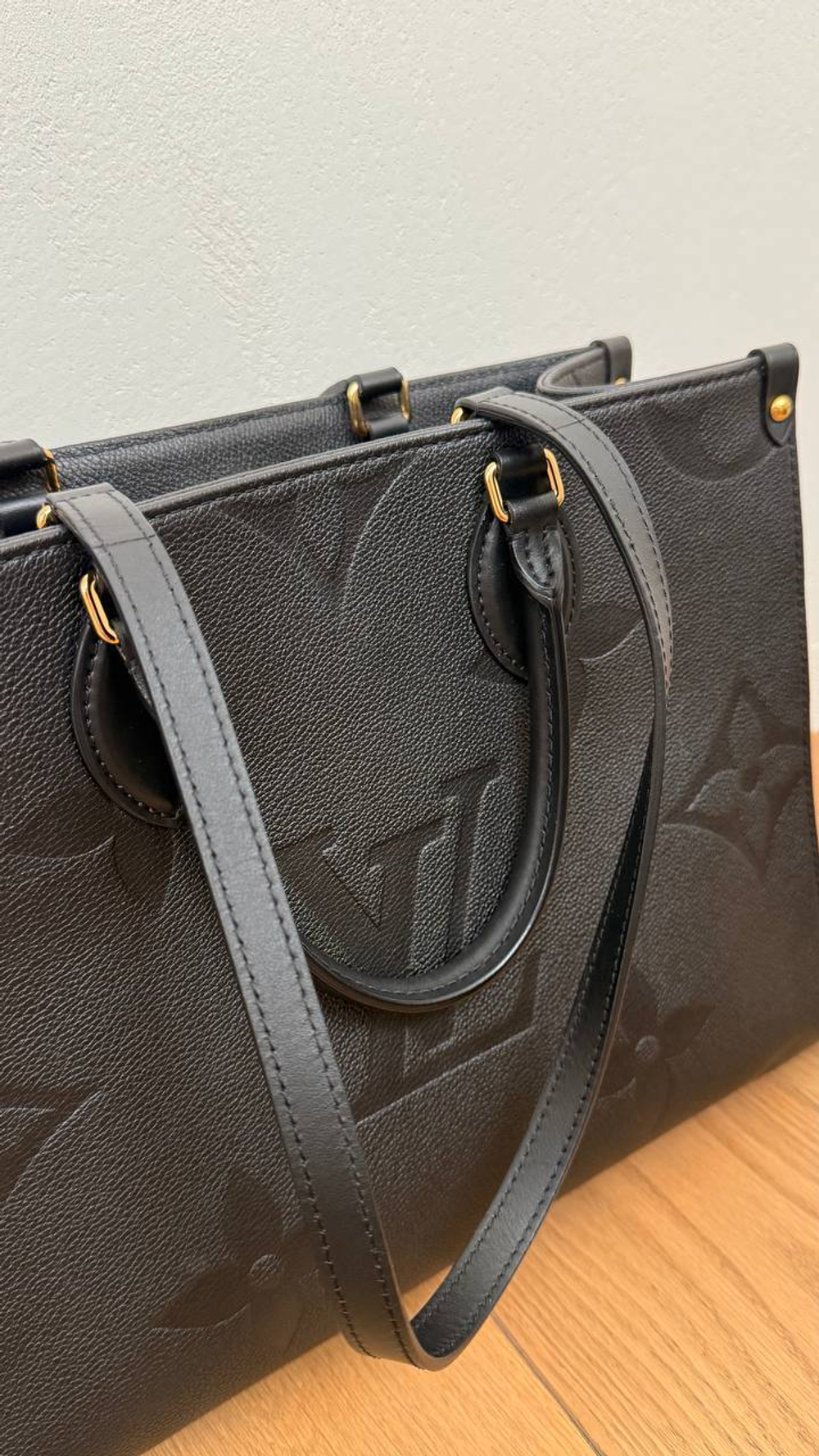 Сумка Louis Vuitton On The Go